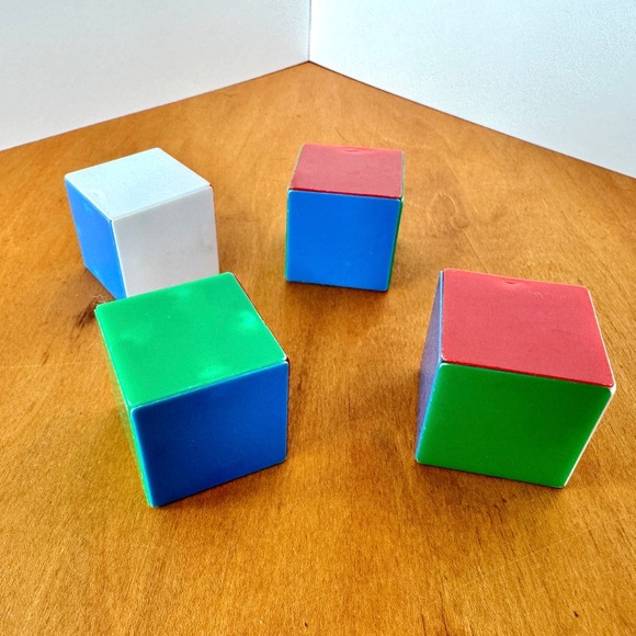 Instant Insanity Puzzle Cubes - Picture 1 of 5